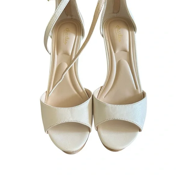 Charles By Charles David Cream Heels - Picture 2 of 7